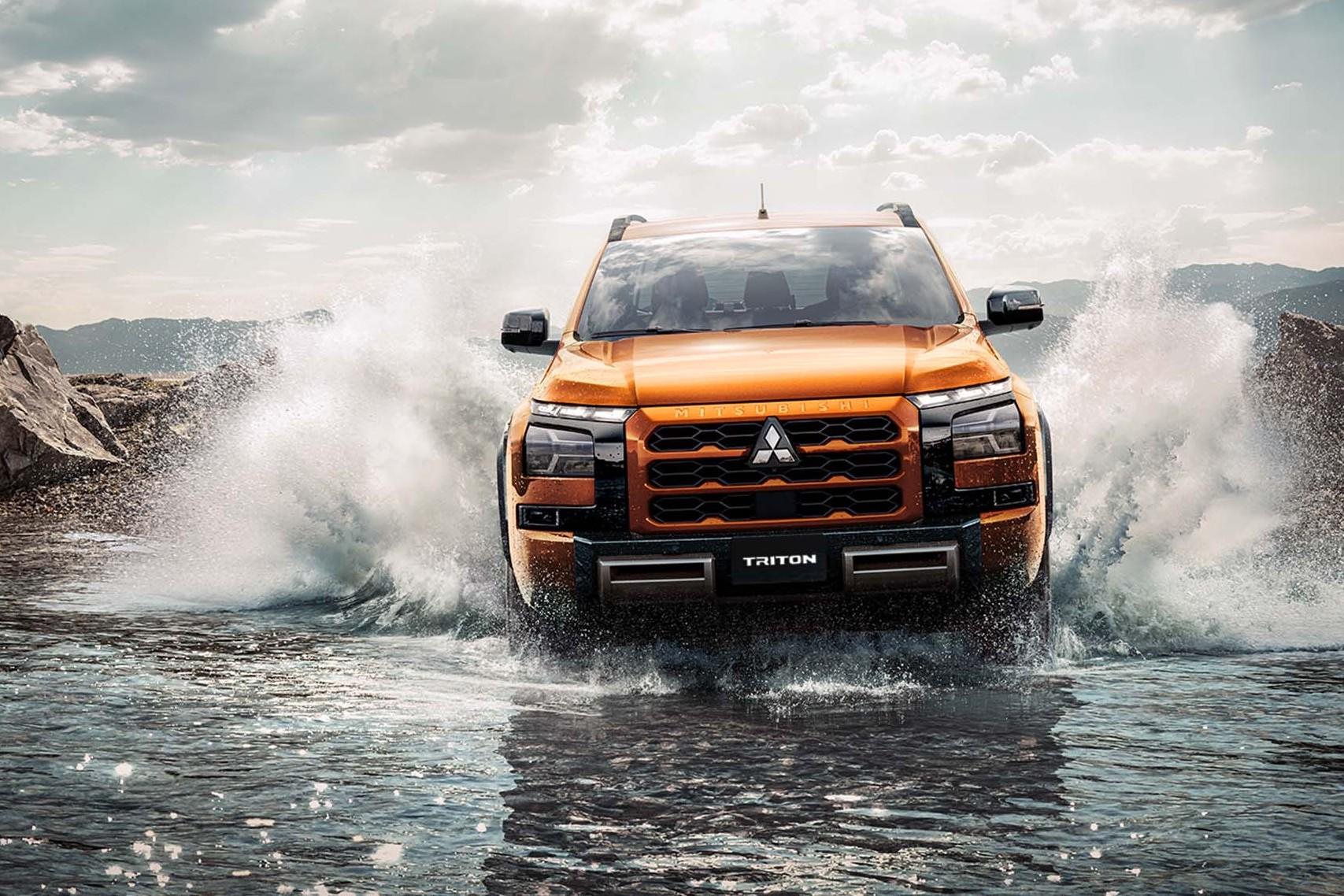 Động cơ Bi-Turbo 2.4L MIVEC mới